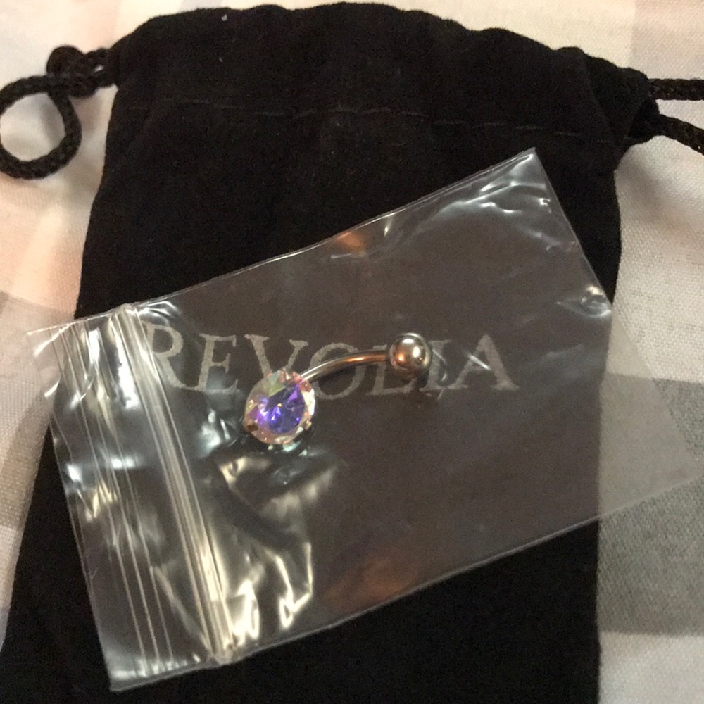 Belly ring with cubic zirconia stone